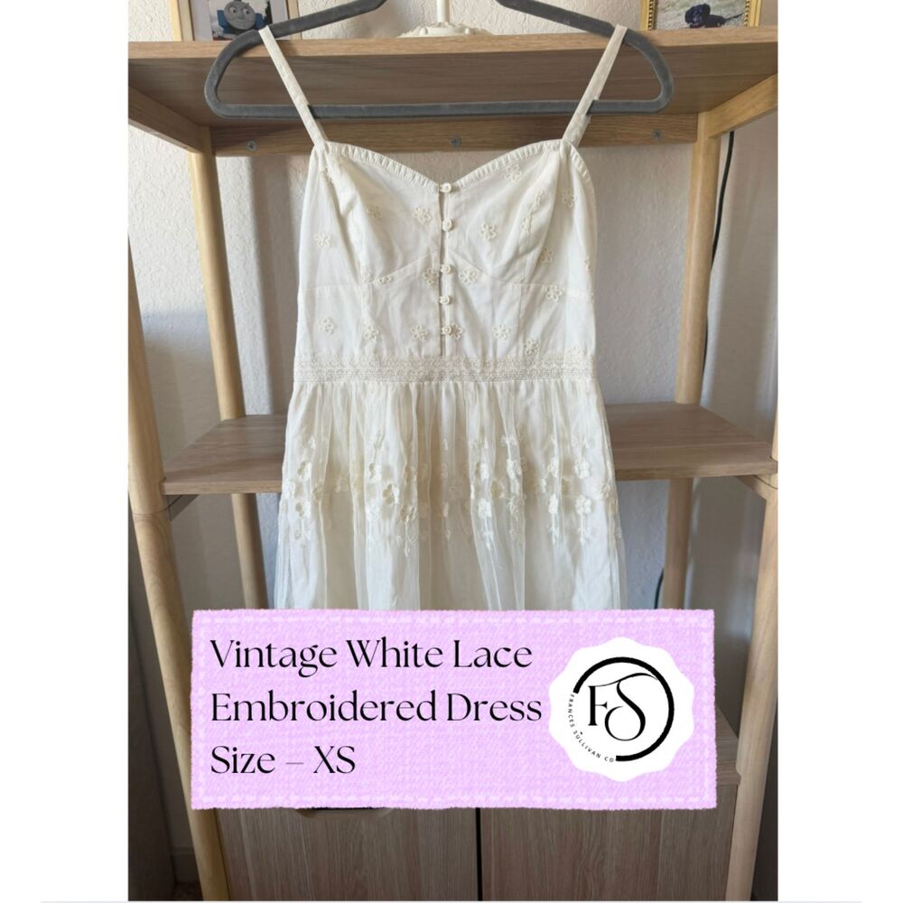 Vintage American Eagle White Lace & Embroidered Graduation Dress, XS